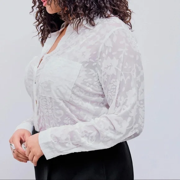 CIDER White Blouse - Picture 2 of 7